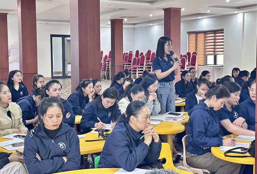 Đ&agrave;o tạo chuy&ecirc;n m&ocirc;n mầm non